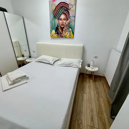 Solid Melody Apartment Mamaia